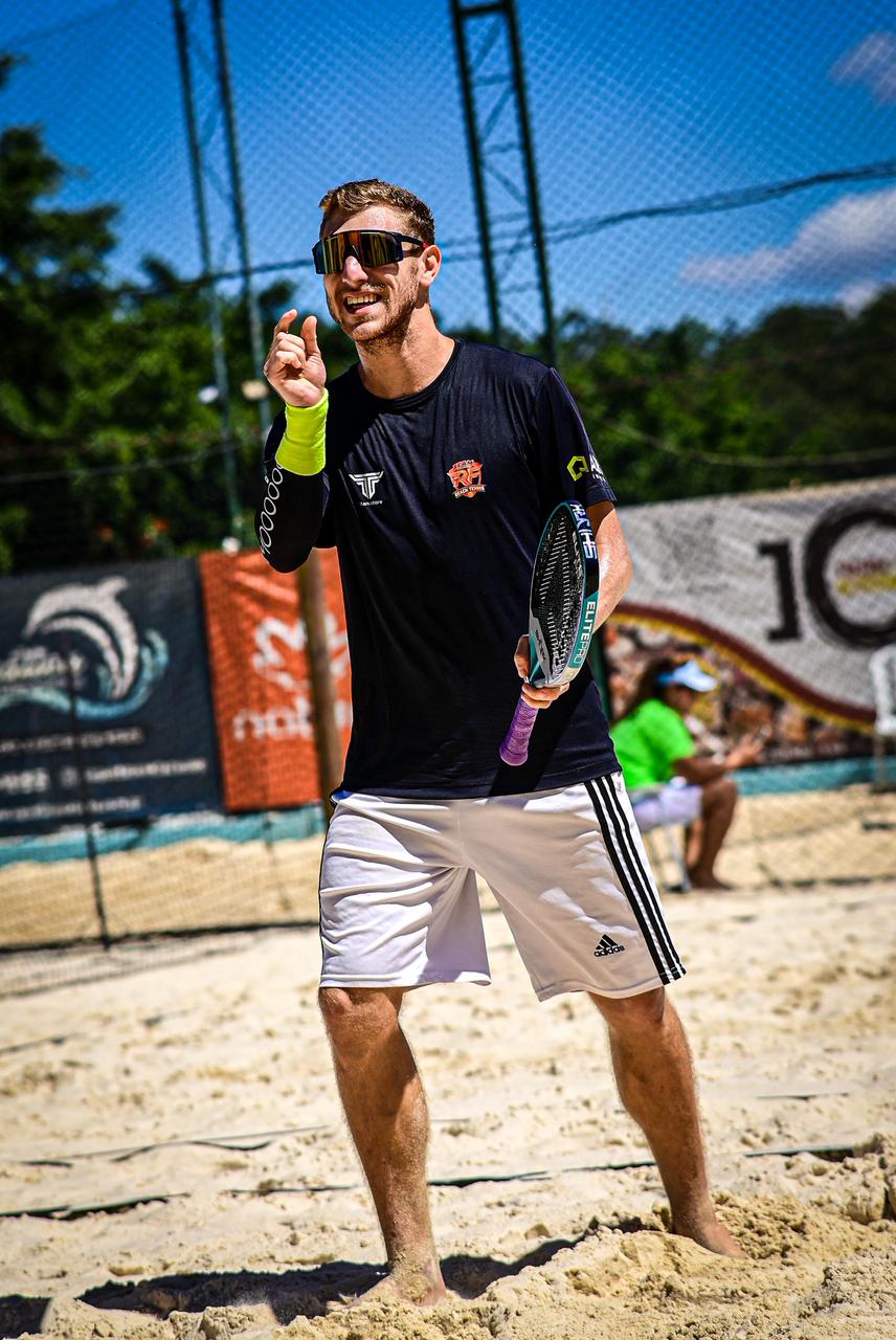 Rafael Fedel durante sessão de treino