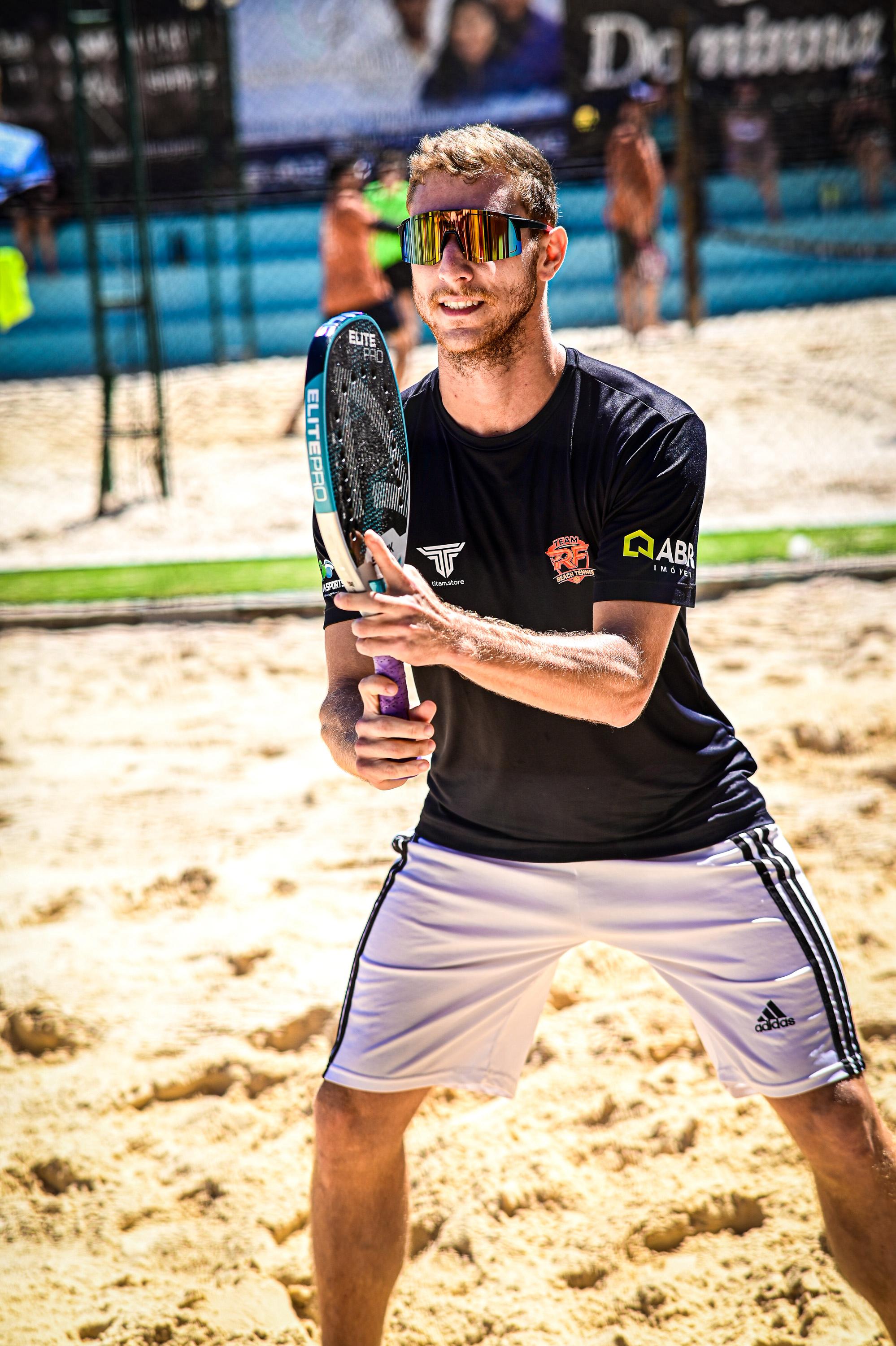 Rotina esportiva do Team RF Beach Tennis